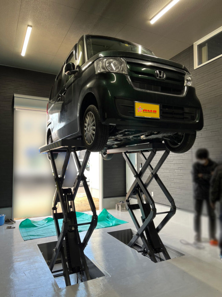 車輌整備用リフト